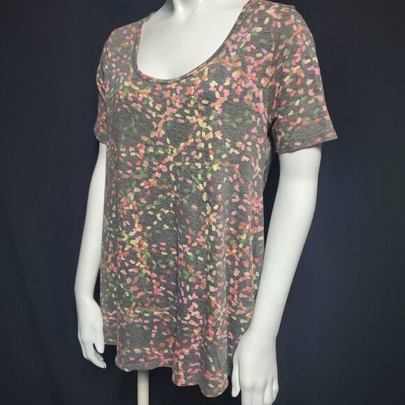 LuLaRoe Gray Patterned Top (S) - Picture 1 of 5